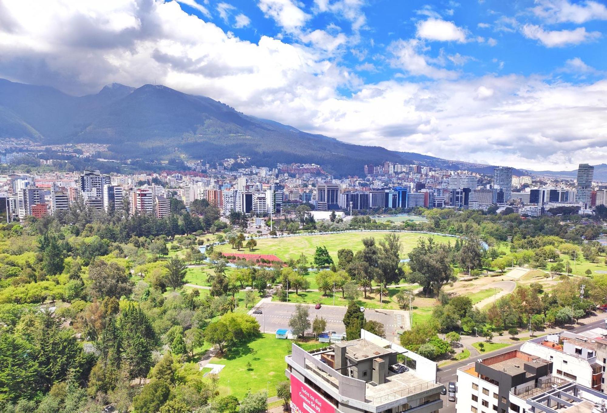 キトRepublica Del Salvador Coliving Ecuador Xoeアパートメント エクステリア 写真