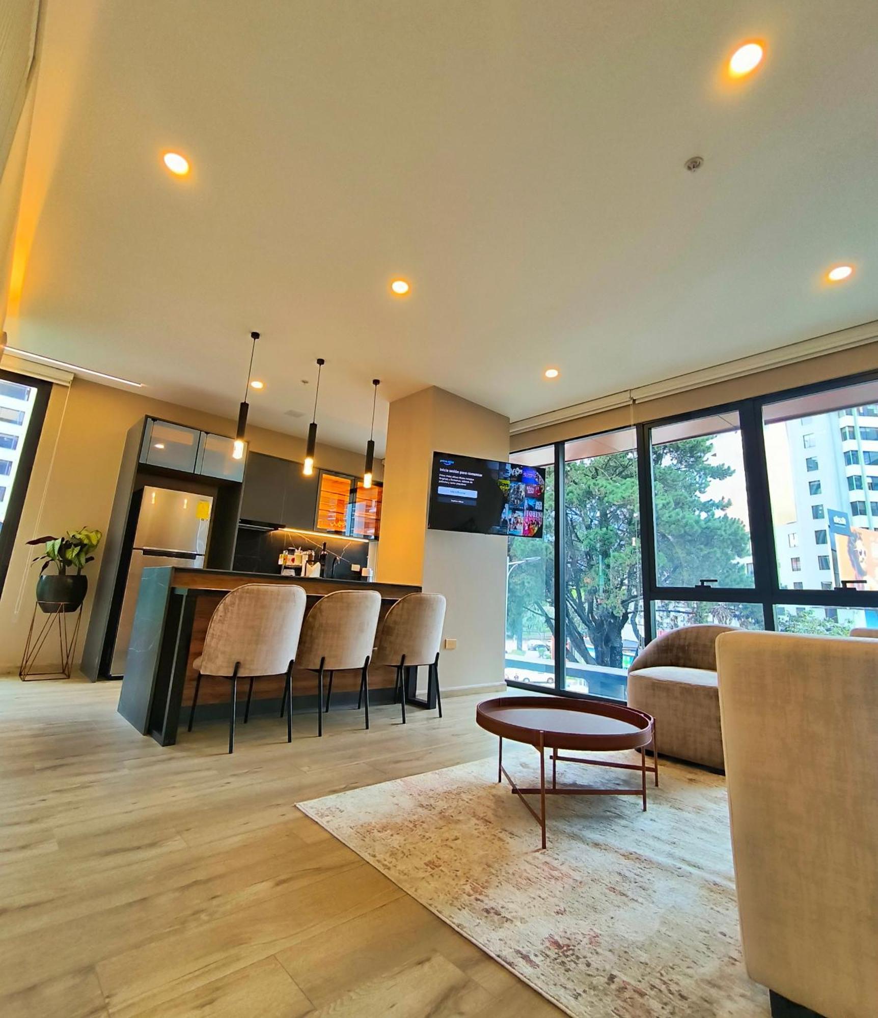 キトRepublica Del Salvador Coliving Ecuador Xoeアパートメント エクステリア 写真